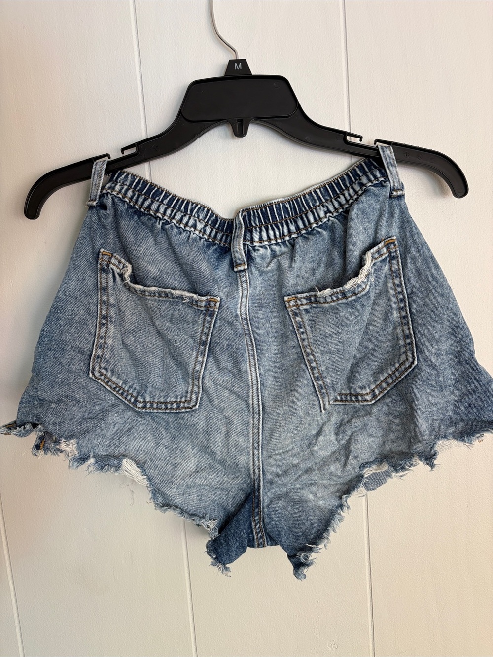 aerie Light Wash Distressed Denim Jean Shorts Elastic Back High Rise Size S - Picture 3 of 6